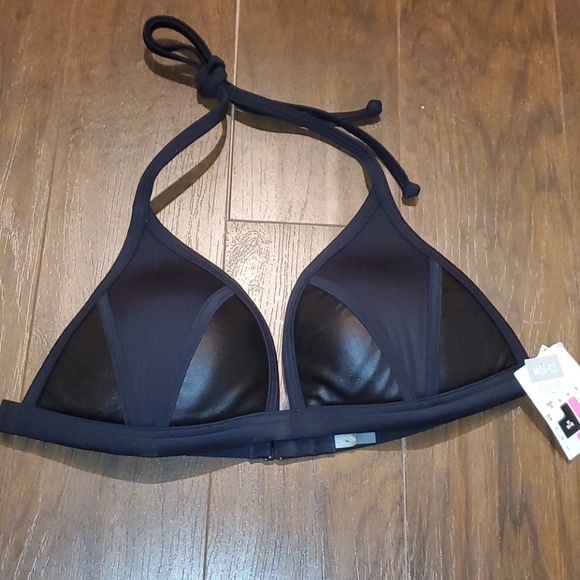 Victoria Secret - Picture 1 of 3